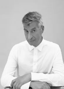 Maurizio Cattelan Artista